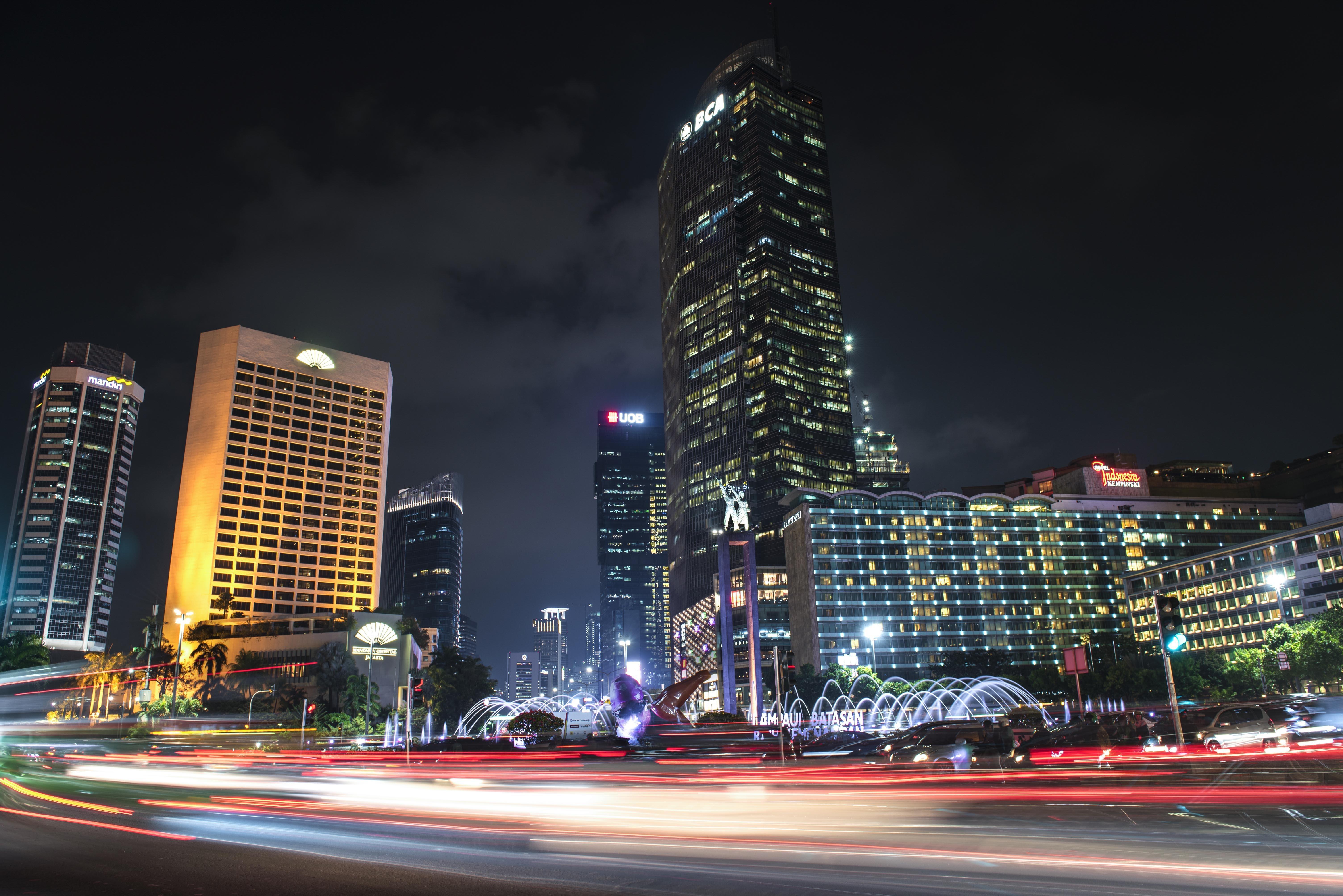 Holiday Inn Express Jakarta Matraman By Ihg Exterior photo